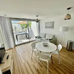 Pgh N14 - 200m De La Avec Parking Prive Апартаменты *