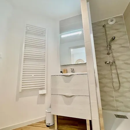 Apartment Pgh N14 - 200m De La Avec Parking Prive La Grande-Motte