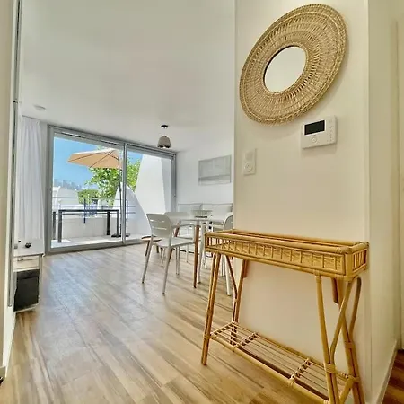 Pgh N14 - 200m De La Avec Parking Prive Apartment *